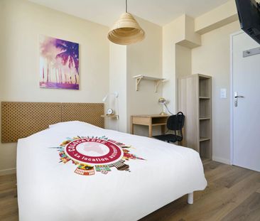 ST MARCEAUX Roommate 4 Bedrooms at Reims - Photo 1