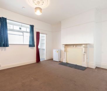 Hewlett Road, Cheltenham GL52 6AA - Photo 4