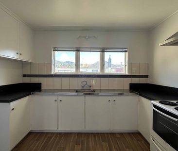 2 Bedroom, Wainuiomata - Photo 5