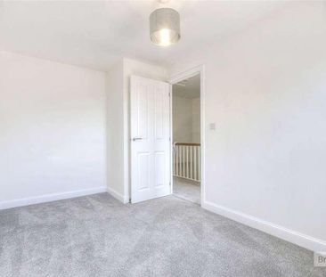 Blackbird Road, Yapton, Arundel, West Sussex, BN18 - Photo 3