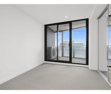 Properly Managed I Stylish Riverside Living with Resort-Style Facilities in Footscray - Photo 6