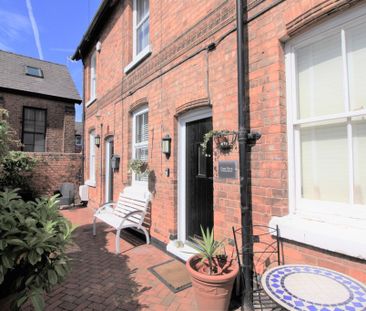 St. Thomas Pathway, Chester, Cheshire - Photo 3