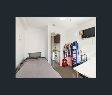 Furnish Apartment Close To All Amenities - Photo 2