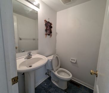 For Lease - 1423 Quest Circle, Mississauga, Ontario - Photo 4