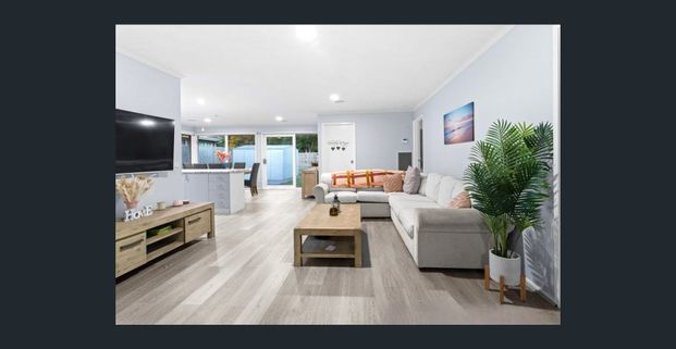 Perfect Family Living Opposite Somerville Plaza - Photo 1