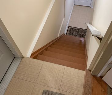 For Lease - 175 Mabley Crescent, Vaughan, Ontario - Photo 4