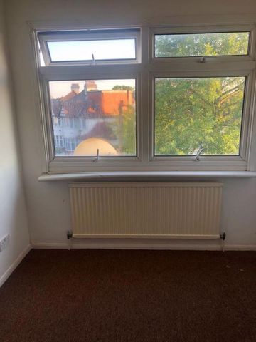 1 bedroom property to rent - Photo 3