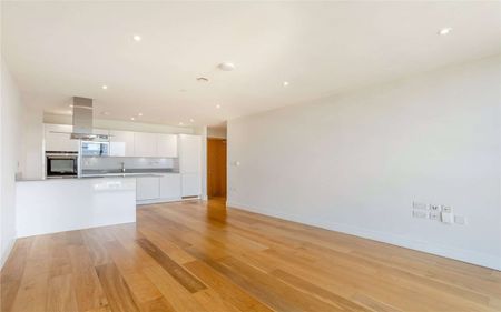 A spacious two bedroom apartment with parking in central Cambridge - Photo 4