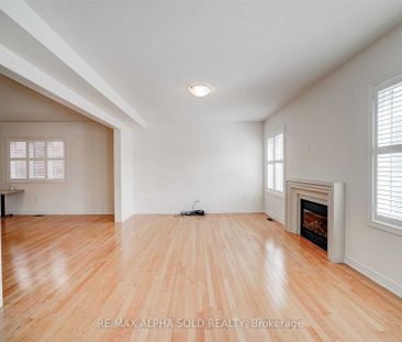 For Lease - 67 Alvin Curling Crescent, Toronto, Ontario - Photo 2