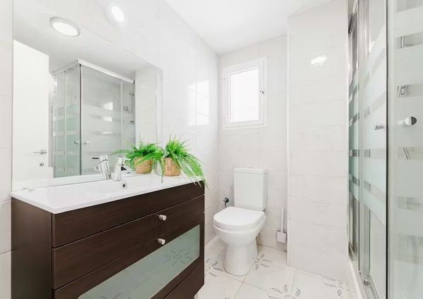 Calle Antonio Ponz, Valencia, Valencian Community 46011