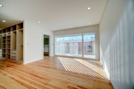 Excelente Apartamento T3 Novo em São João do Estoril - Foto 4