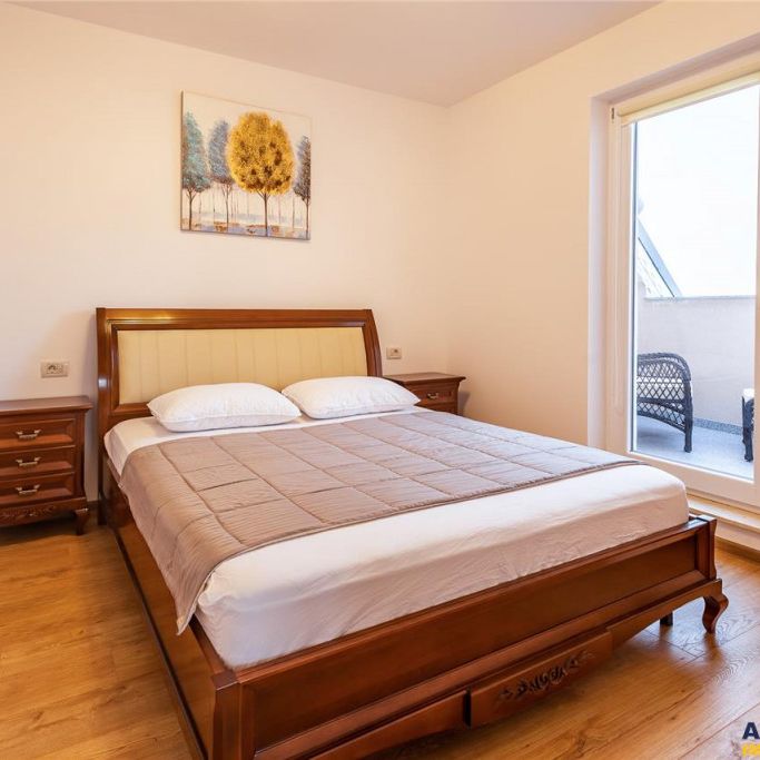 Studio! FilmLive!Regim vila,LUX protocol,doua terase,garaj,p - Fotografie 1