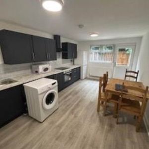 Handforth Lane, Runcorn - Photo 3