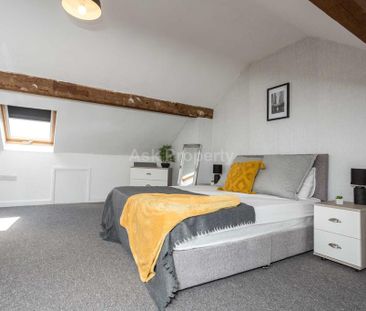 1 bedroom in a house share to rent - Photo 2