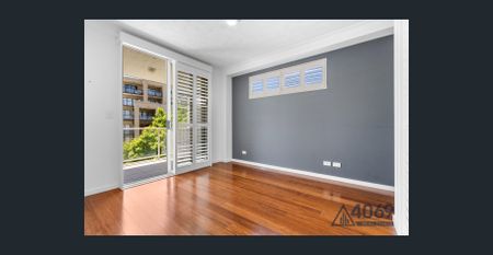 Spacious 2-Bedroom Apartment with Study and Balcony in Prime Indooroopilly Location - Photo 2