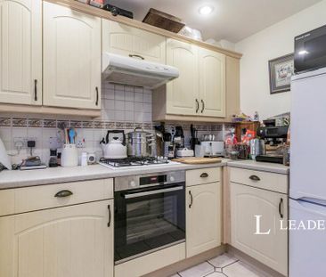 2 bedroom terraced house to rent - Photo 3