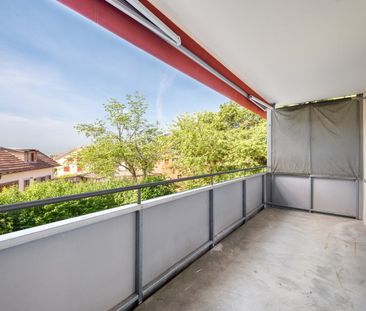 Grosszügige Wohnung an ruhiger und grüner Lage in Herblingen - Photo 1