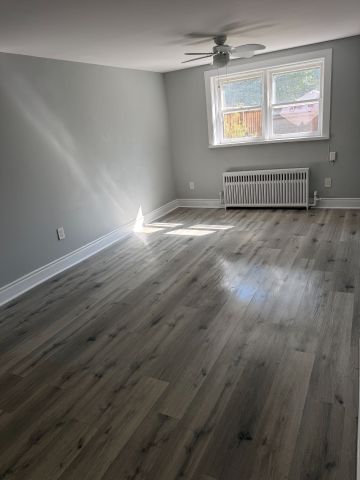 For Lease - 11 Donald Avenue Unit# 4, Toronto, Ontario - Photo 5