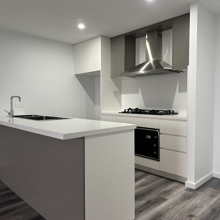 3 Bedrooms. 2 Bathrooms, 2 Car spaces with Lift Access - Photo 1