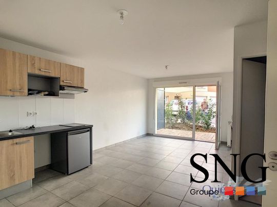 T2 AVEC TERRASSE ET PARKING - Photo 1