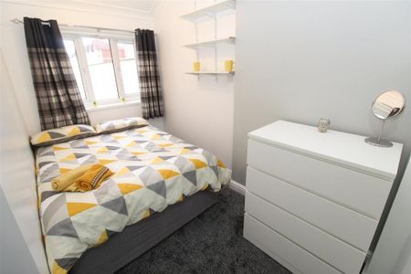 7 bedroom house to rent - Photo 4