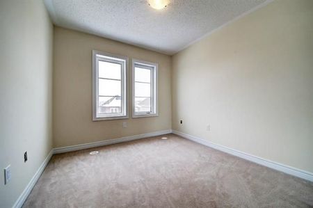 For Lease - 3092 Eberly Woods Drive, Oakville, Ontario - Photo 5