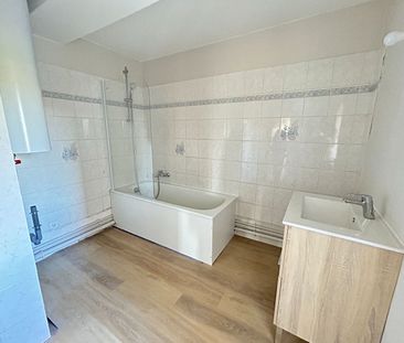 Location Appartement 3 pièces 79m² - Photo 5