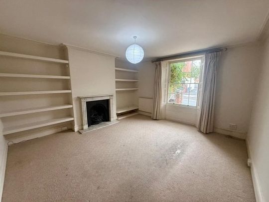 Loves Grove, Worcester, WR1 - Photo 1