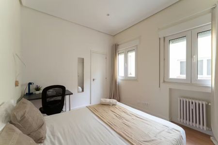 Calle del Conde Duque, Madrid, Community of Madrid 28015 - Photo 2