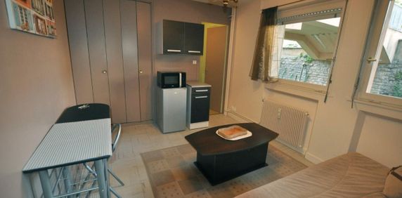 STUDIO MEUBLÉ PROCHE CENTRE-VILLE - Photo 2