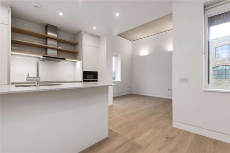 A superb two bedroom flat in a stylish new development near Holland Park and Latimer Road - Photo 5