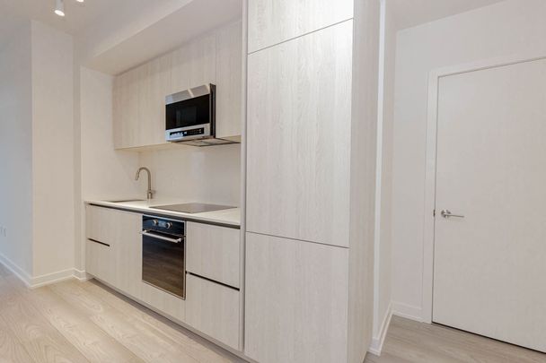 For Lease - 120 Broadway Avenue Unit# 1612, Toronto, Ontario - Photo 1