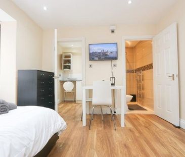 1 bedroom flat to rent - Photo 1