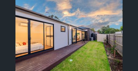 3 bedrooms Townhouse in Prime Location - Photo 4