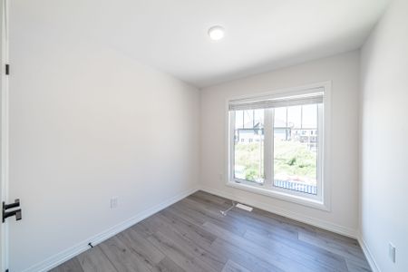 For Lease - 71 Bavin Street, Clarington, Ontario - Photo 2