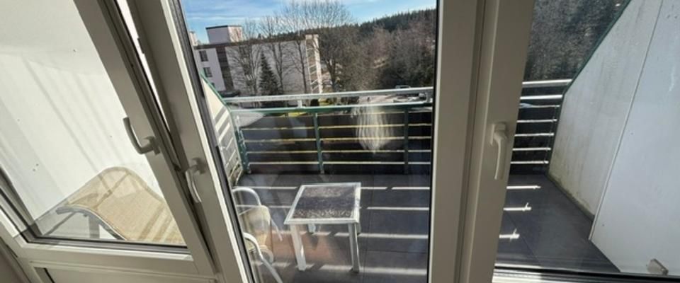 Sonnige und bequeme MOBLIERTE 2 Zi. WHG - Photo 1