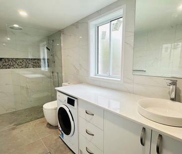 2 Bedroom 1 Bathroom Unfurnished Renovated Apartment - Photo 1