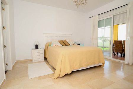 Penthouse for rent in Estepona - Foto 3