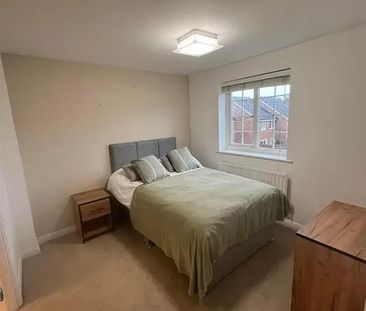 Room in a Shared House, Hyde Park Road, LS6 - Photo 1