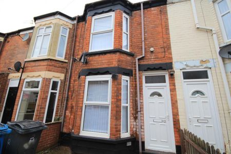 2 bedroom terraced house to rent - Photo 4