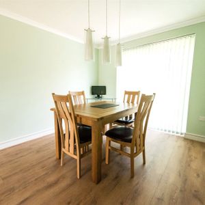 Colliers Way, Reading Colliers Way, Reading - Photo 2