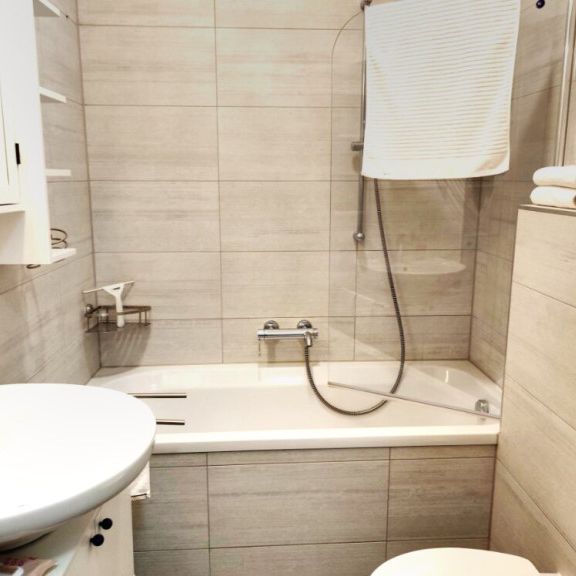 Wien, 17. Bezirk: Romantische Einzimmerwohnung in Ruhelage ab Jänner 2026! Provisionsfrei! KURZZEITMIETE! - Foto 1