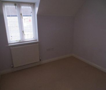 2 bedroom semi-detached house to rent - Photo 6