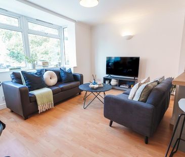 2 bedroom flat to rent - Photo 1