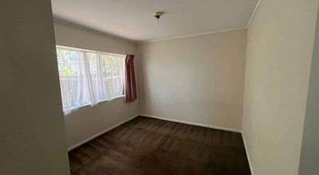 Traditional 3 bedroom home - Photo 3