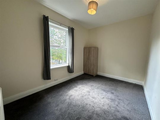 24 Manchester Rd, Audenshaw. M34 5GB - Photo 1