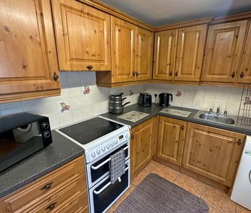 Room 3, 2 Haywood Ave, Belfast, BT7 3EU - Photo 1