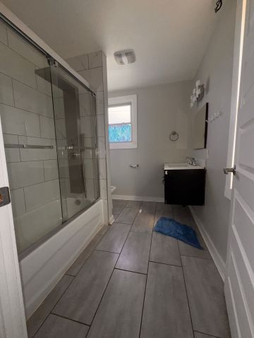 For Lease - 1227 Trafalgar Street, London East, Ontario - Photo 4