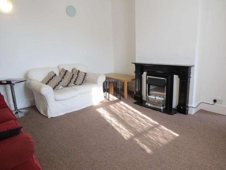 Bedroom Detached House In Winton, BH9 - Photo 5