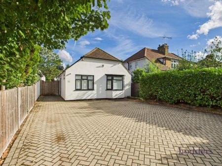 4 bedroom bungalow to rent - Photo 2